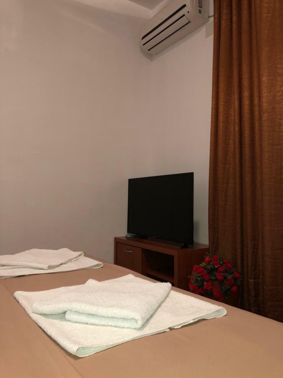Apartments Fat E Jet - Pool & Breakfast Ulcinj Exterior photo